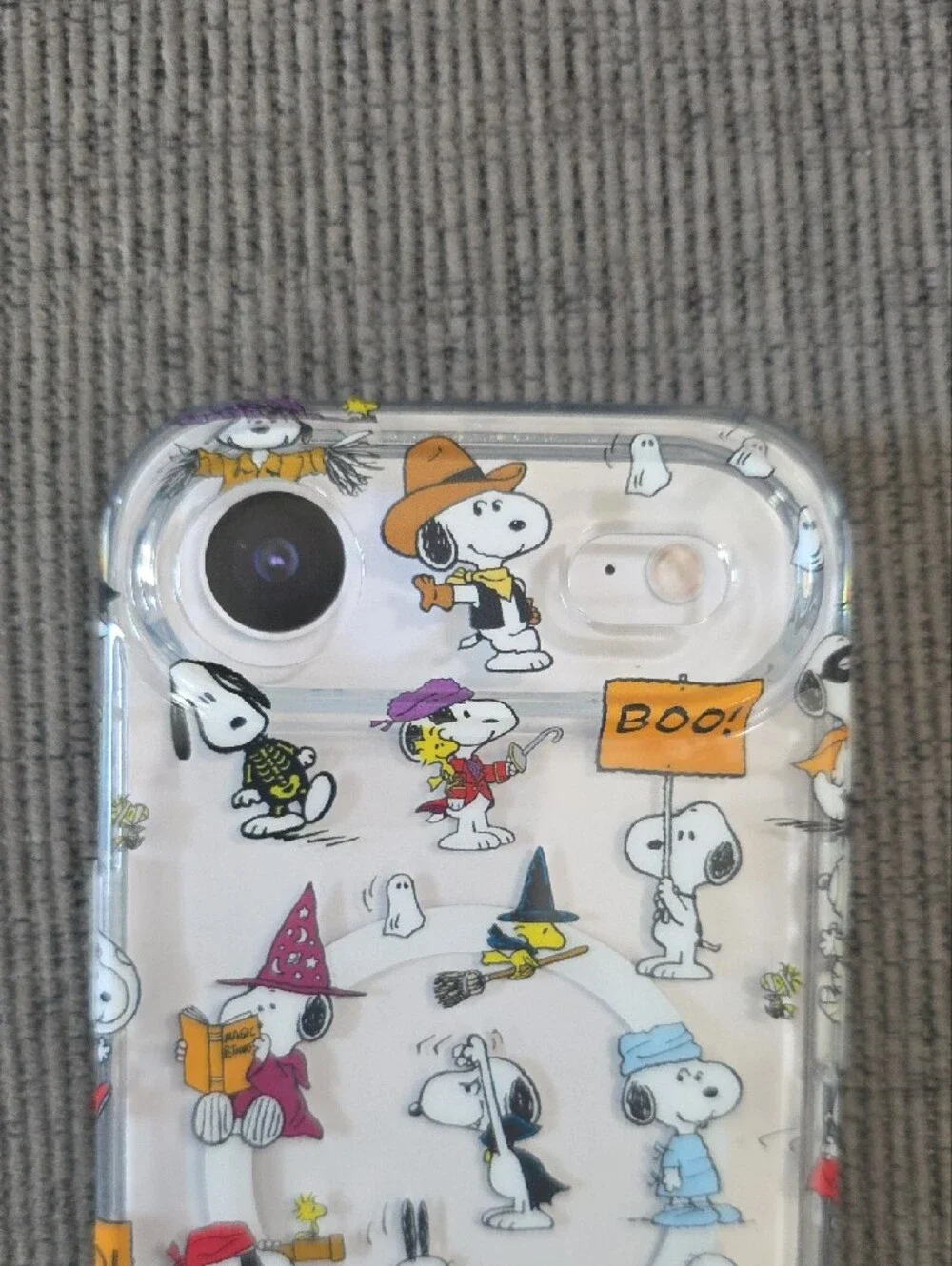 Peanuts × Velvet Caviar Halloween Themed iPhone Phone Case, New.